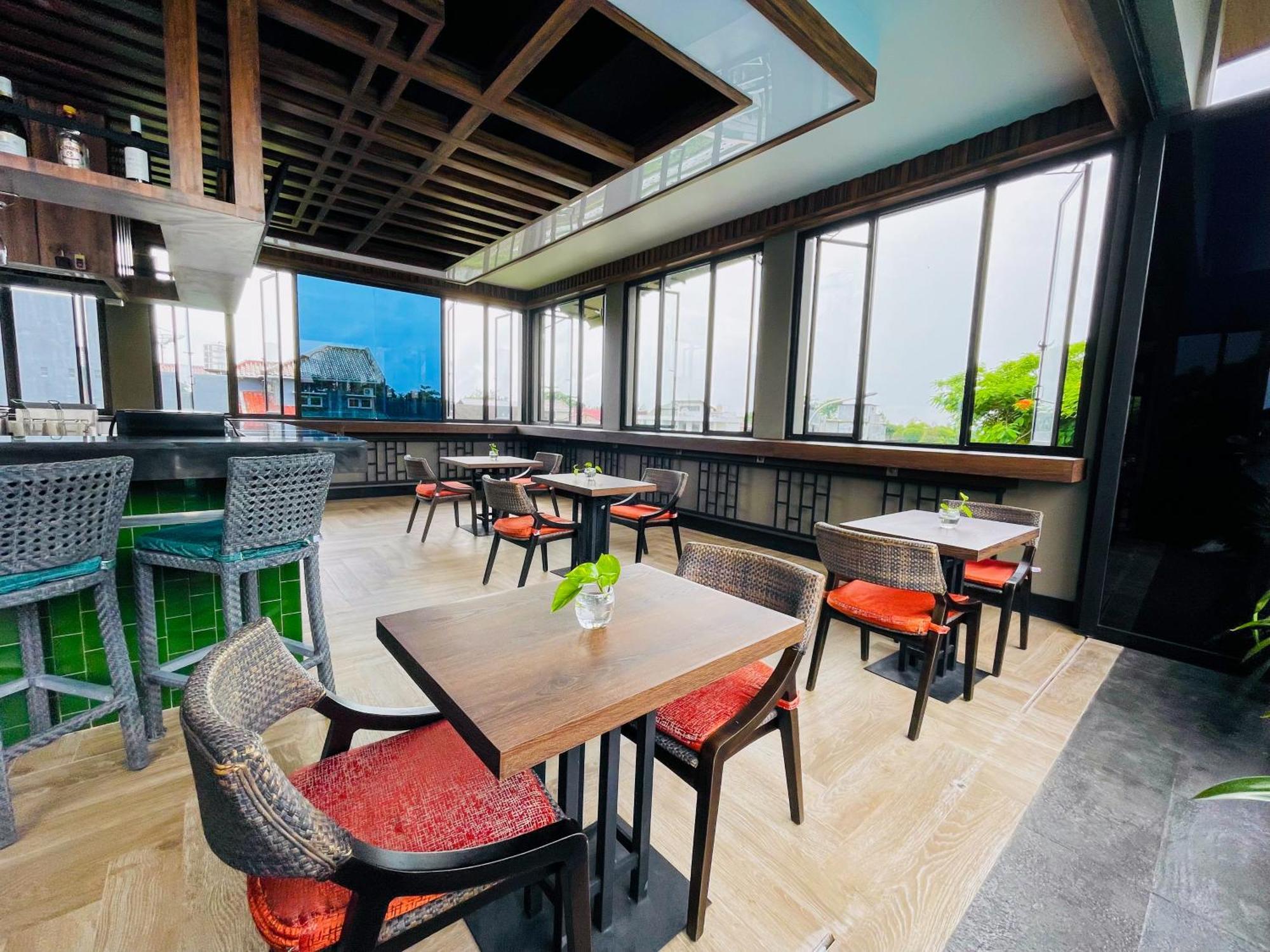Lombok Astoria Hotel Mataram Exterior foto